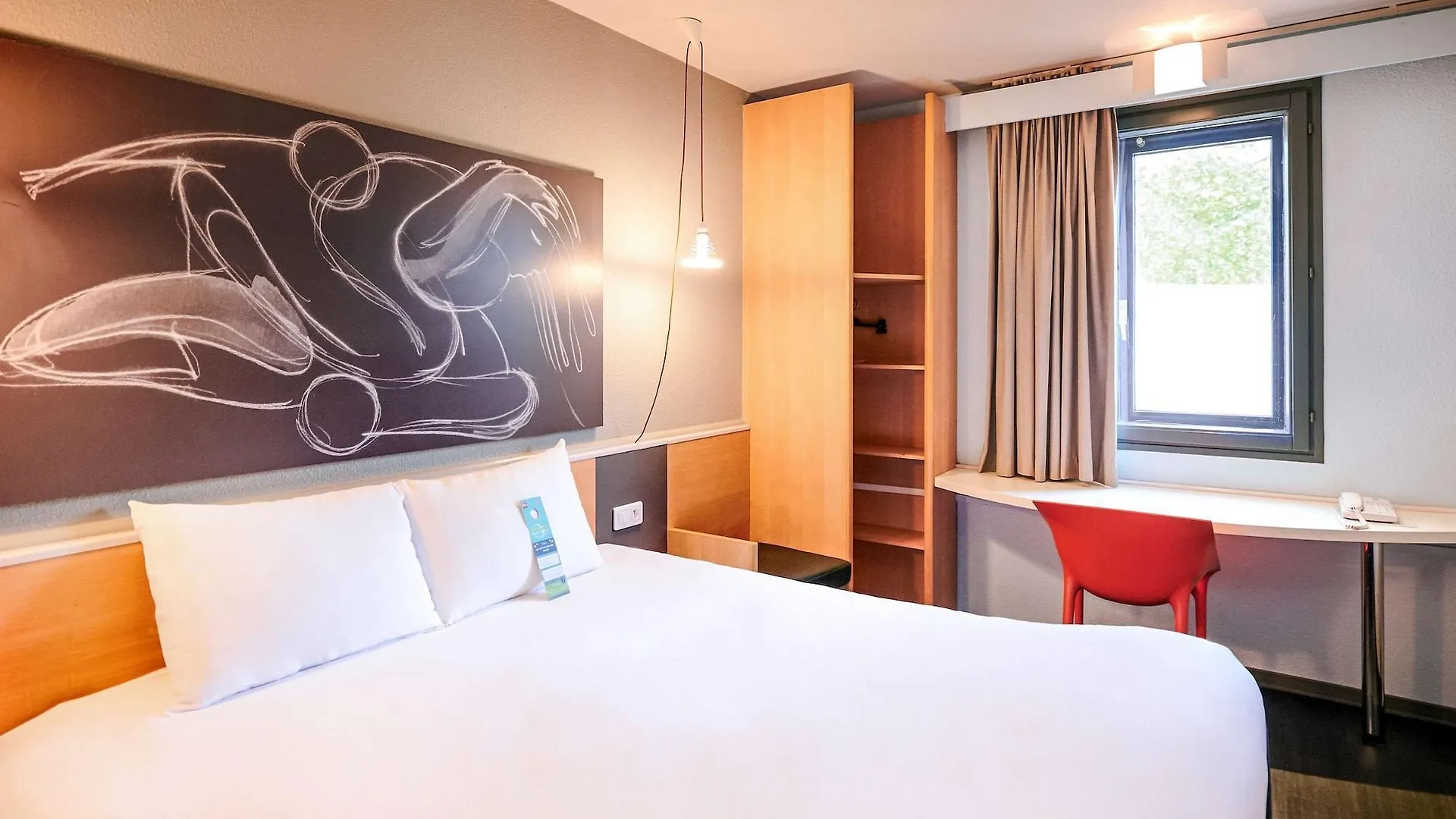 Hotel ibis Lyon Gerland Musée des Confluences