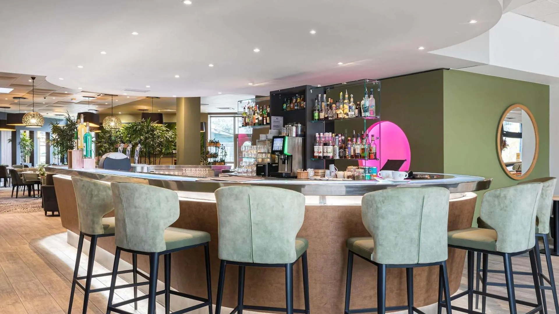 Hotel Ibis Lyon Gerland Musee Des Confluences