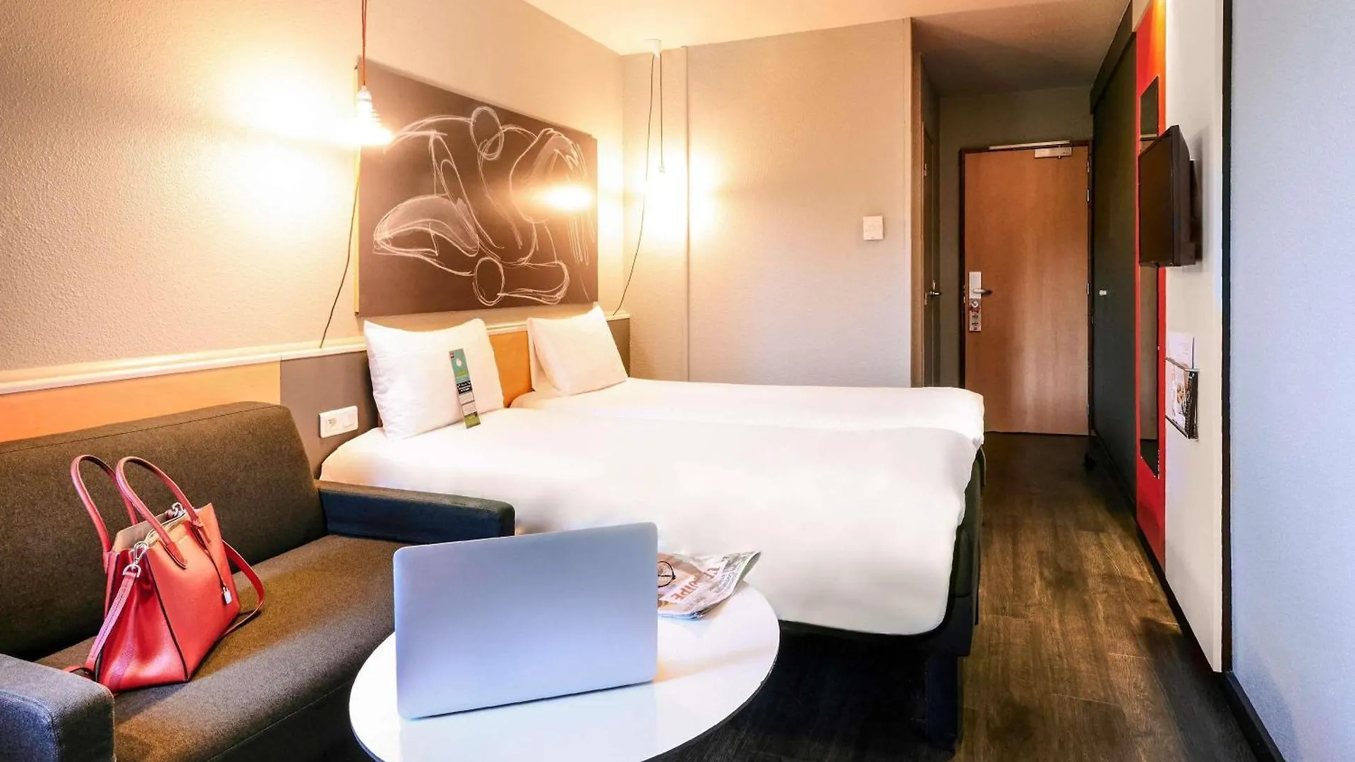 *** Hotel Ibis Lyon Gerland Musee Des Confluences France