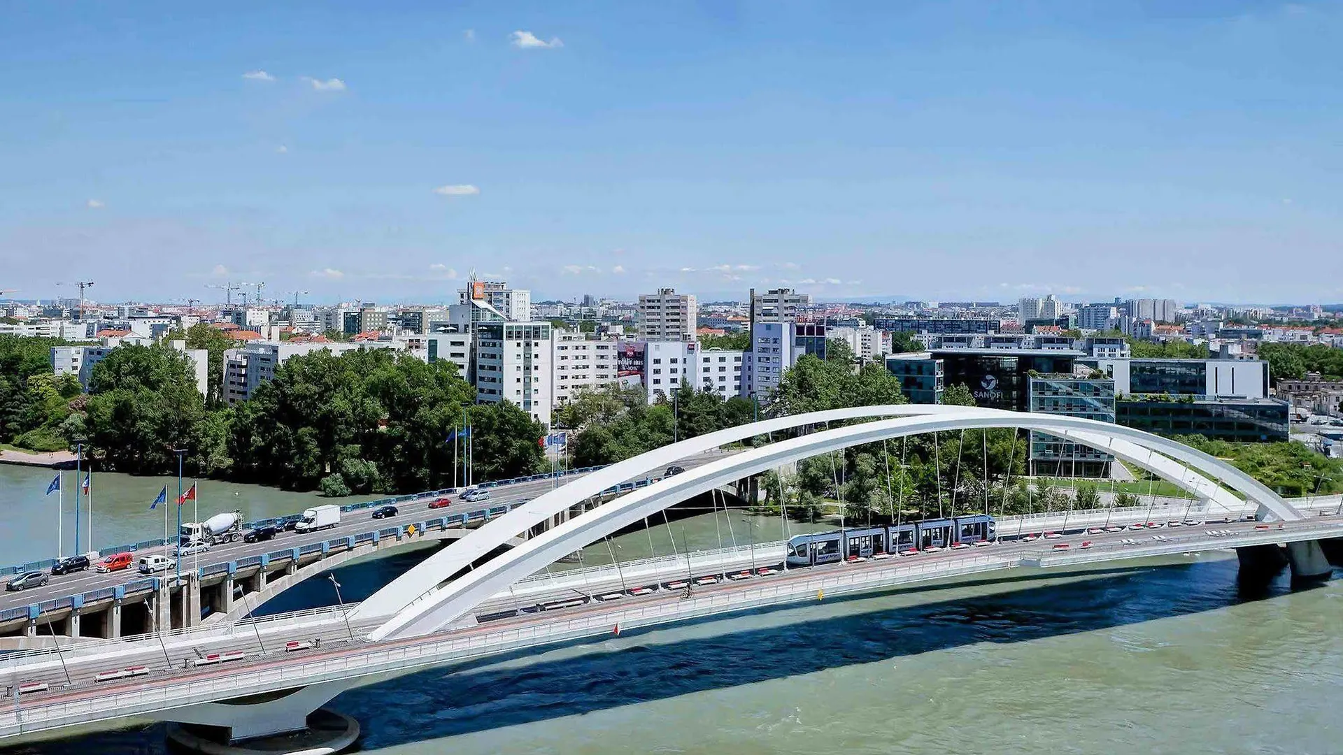 Ibis Lyon Gerland Musee Des Confluences 3*,