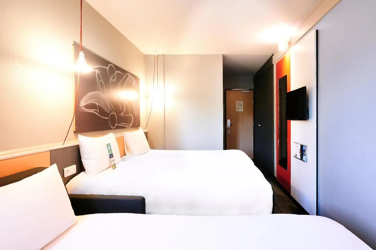 Ibis Lyon Gerland Musee Des Confluences France