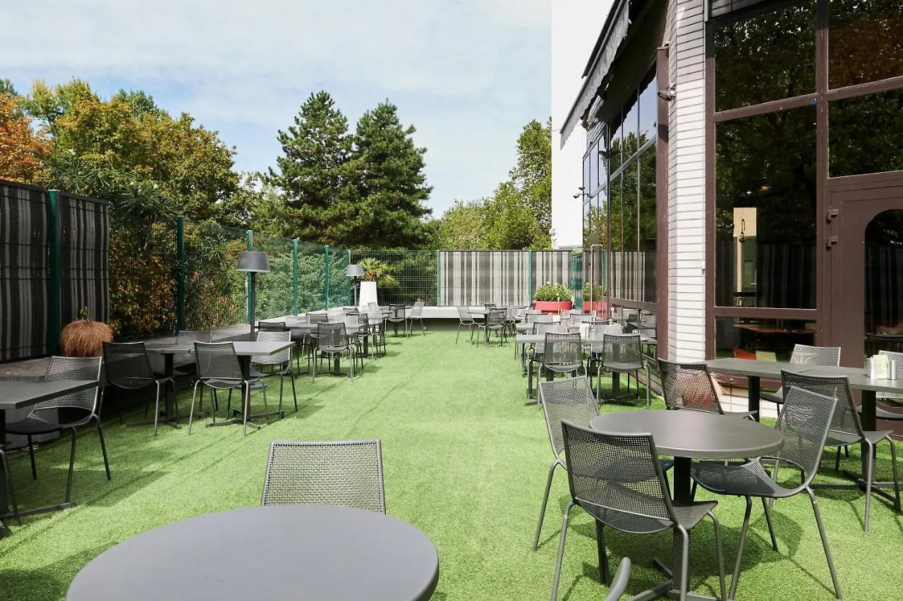 *** Hotel Ibis Lyon Gerland Musee Des Confluences France
