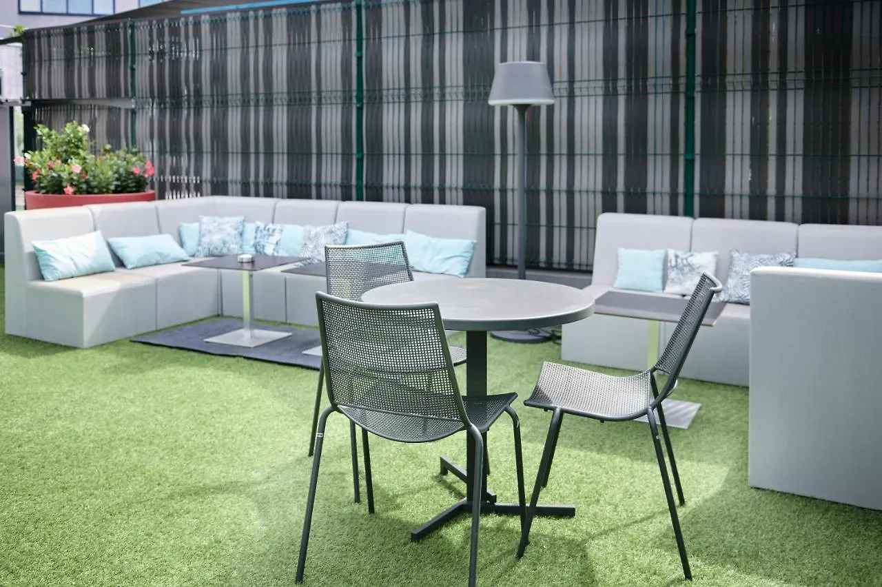 Ibis Lyon Gerland Musee Des Confluences Hotel